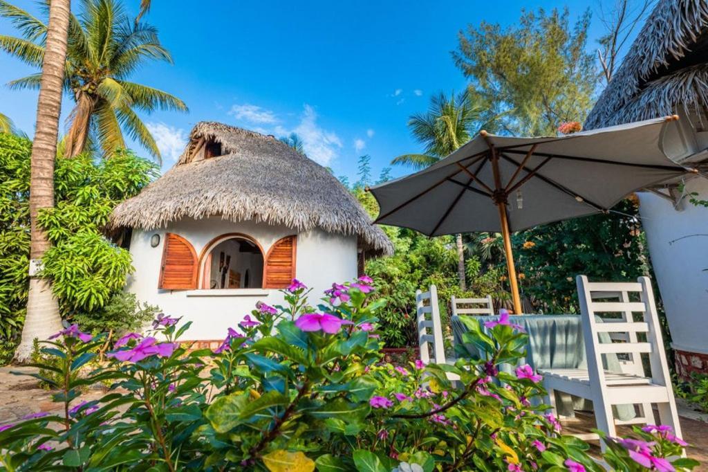 Chez Maggie Hotel & Restaurant Morondava Zewnętrze zdjęcie